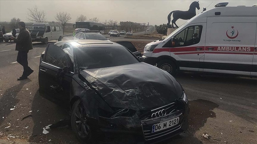 Şanlıurfa’da İYİ Parti konvoyunda trafik kazası: 4 yaralı