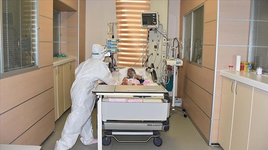 Türkiye’de 13 bin 215 kişinin Kovid-19 testi pozitif çıktı, 64 kişi hayatını kaybetti