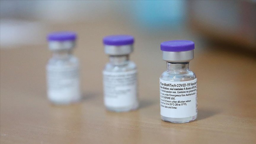 BioNTech ve Pfizer aşı üretim hedefini 2,5 milyar doza çıkardı