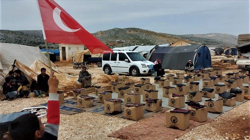 Suriyelilere destek konferansında Türkiye’ye övgü