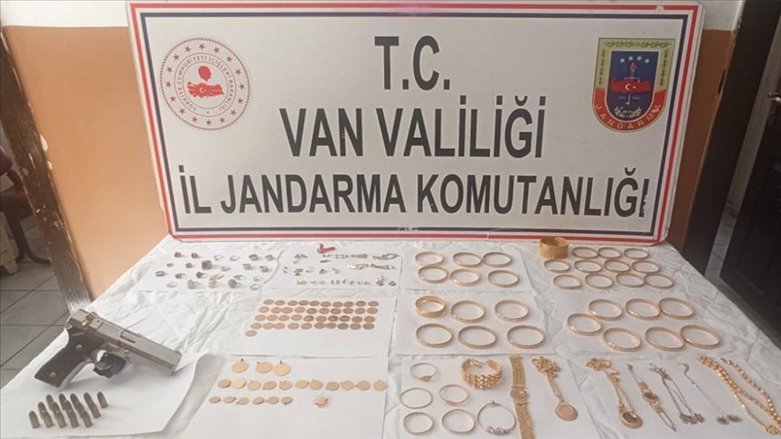 İstanbul’da çalınan 1,5 milyon liralık altın ve ziynet eşyası Van’da bulundu