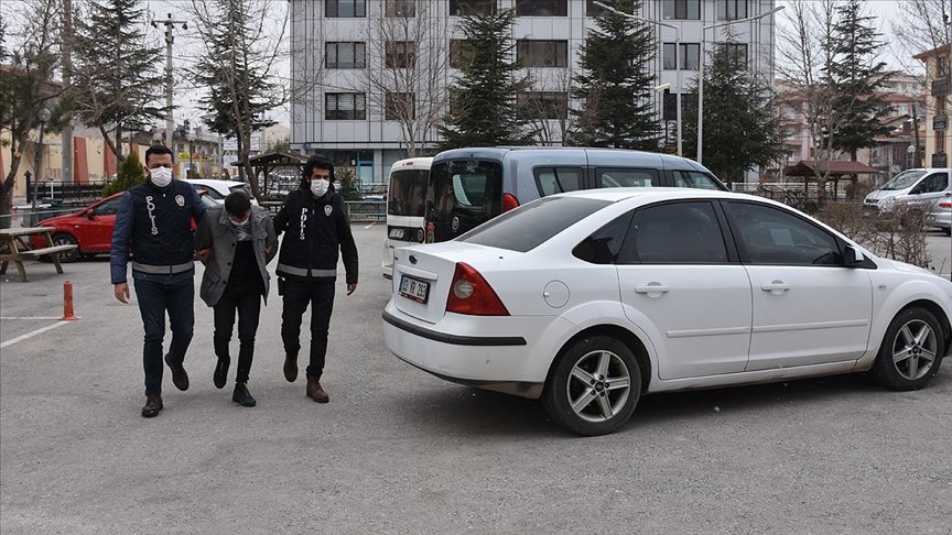 Çiğ köftenin ‘acılı’ olduğu gerekçesiyle çalışanı darbeden şüpheli ve iş yerine saldıran kardeşi tutuklandı