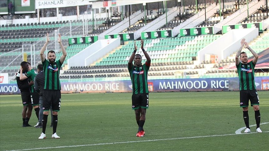 Denizlispor, geriye düştüğü maçta Yeni Malatyaspor’u 3-2 mağlup etti