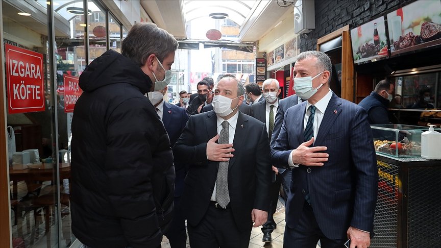 Sanayi ve Teknoloji Bakanı Varank Kocaeli’de esnafı ziyaret etti