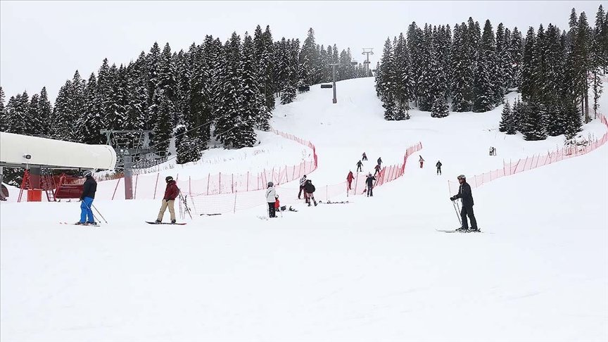Ilgaz Dağı’ndaki kayak merkezleri ilgi görüyor