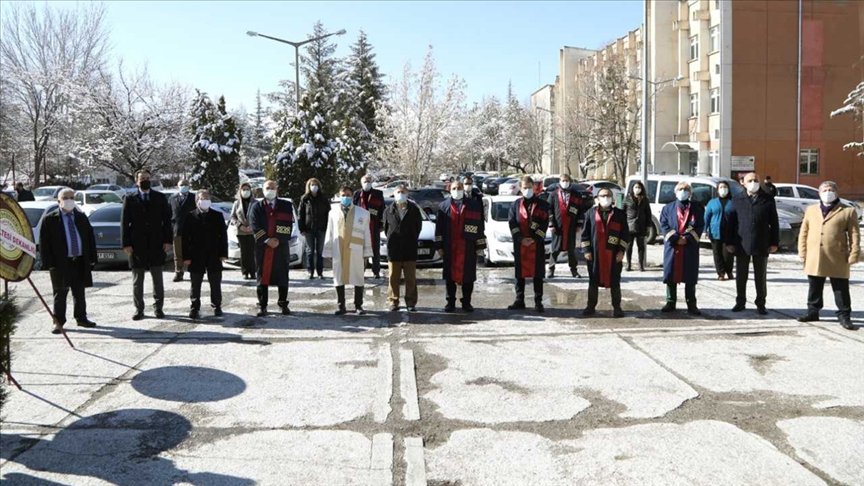 Erciyes Üniversitesindeki Kovid-19 aşısı çalışmalarında faz-2 aşılamaları sürüyor