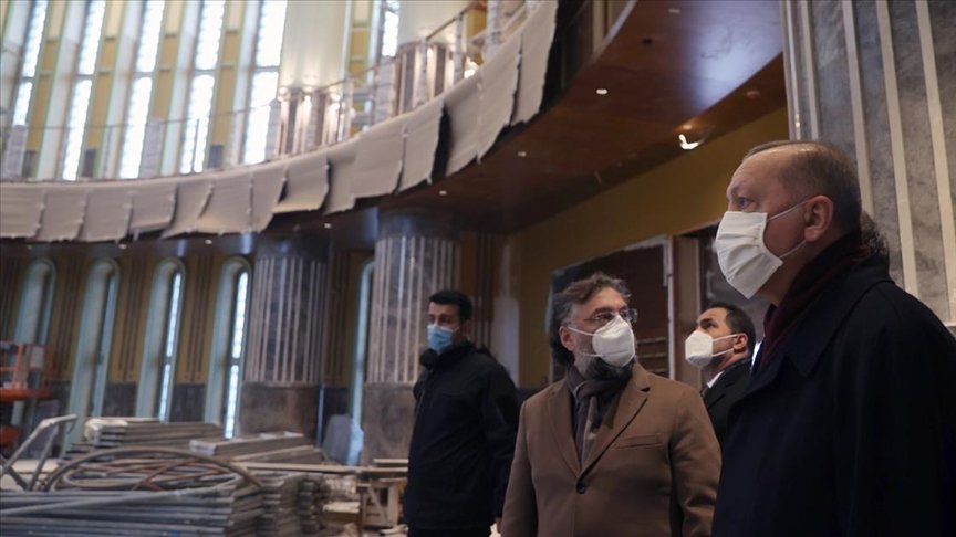 Cumhurbaşkanı Erdoğan, Taksim’de yapımı süren camide incelemelerde bulundu