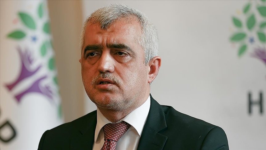 Milletvekilliği düştüğü için Meclis’te eylem yapan HDP’li Ömer Faruk Gergerlioğlu gözaltına alındı