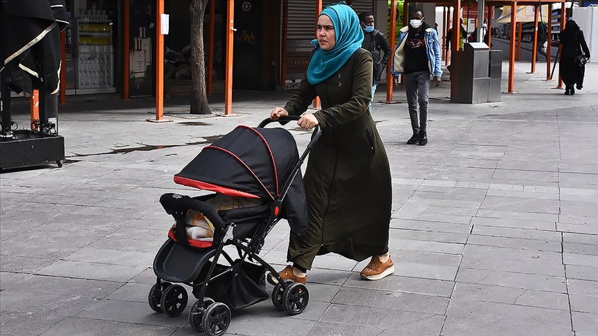 ‘Çok yüksek riskli’ Konya’da kurallara uymayan vatandaşlar tepki çekiyor