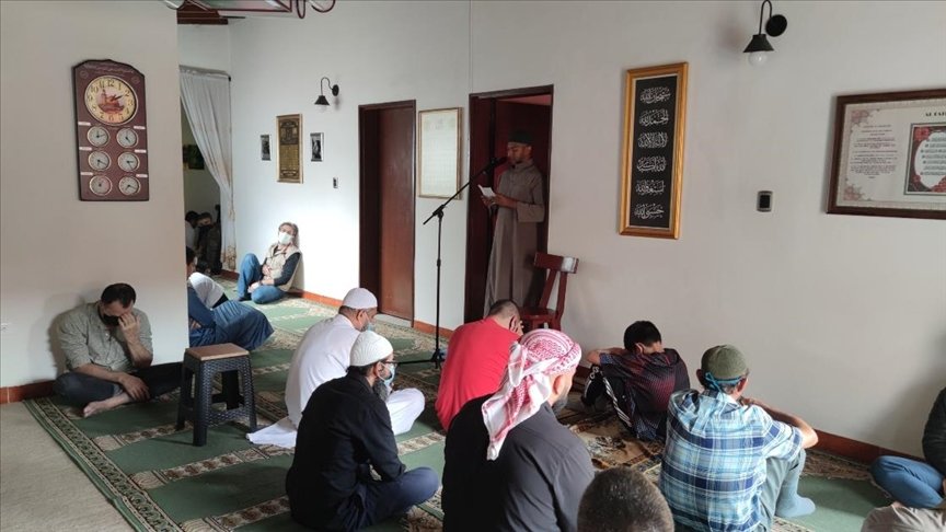Kolombiya’nın Medellin kentindeki tek cami ayakta kalmak için yardım bekliyor