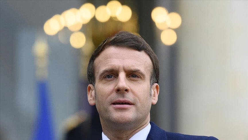 Fransa Cumhurbaşkanı Macron’dan, Paris Camisi’ne ziyaret