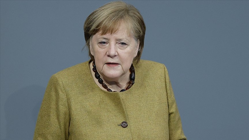 Merkel, ayrımcılık ve ırkçılığa karşı mücadelede hala yapılması gereken çok şey olduğunu söyledi