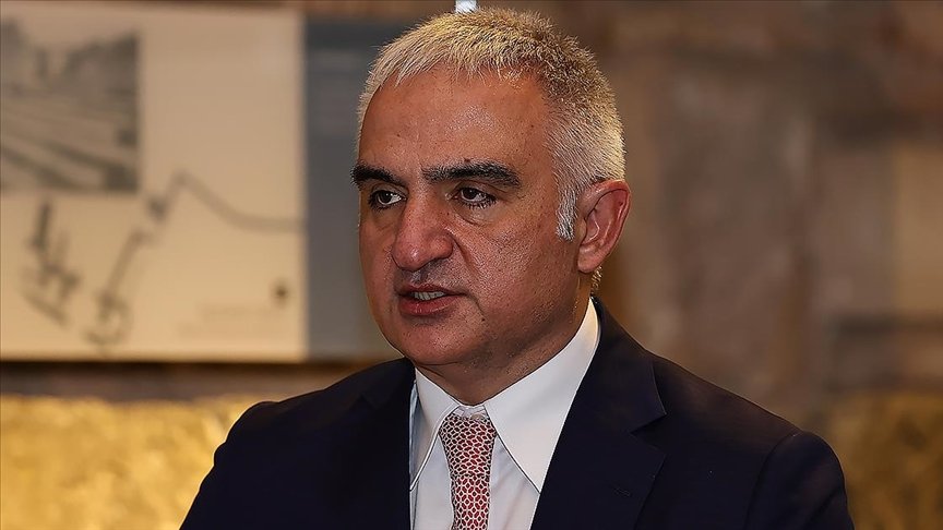 Kültür ve Turizm Bakanı Ersoy Aşık Veysel’i andı