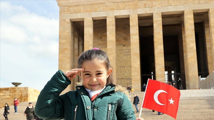 Hakkarili küçük Hira’nın Anıtkabir hayali gerçek oldu