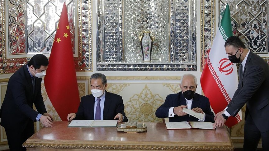 İran ve Çin 25 yıllık iş birliği anlaşması imzaladı