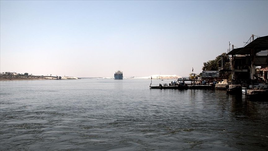 Süveyş Kanalı’nda yaşanan kaza deniz trafiğini durdurdu