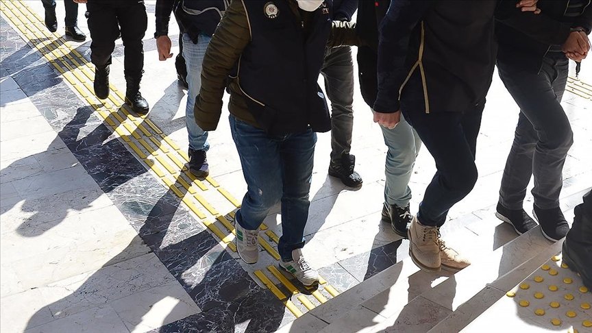 Komiser yardımcılığına geçiş sınavına ilişkin Ankara merkezli FETÖ soruşturmasında 54 şüpheli gözaltına alındı