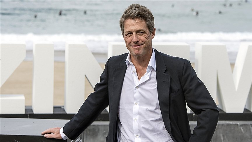 Ünlü İngiliz aktör Hugh Grant ailesiyle Antalya’da tatil yapıyor