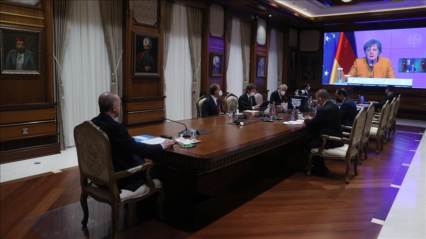 Cumhurbaşkanı Erdoğan, Merkel ile video konferans aracılığıyla görüştü