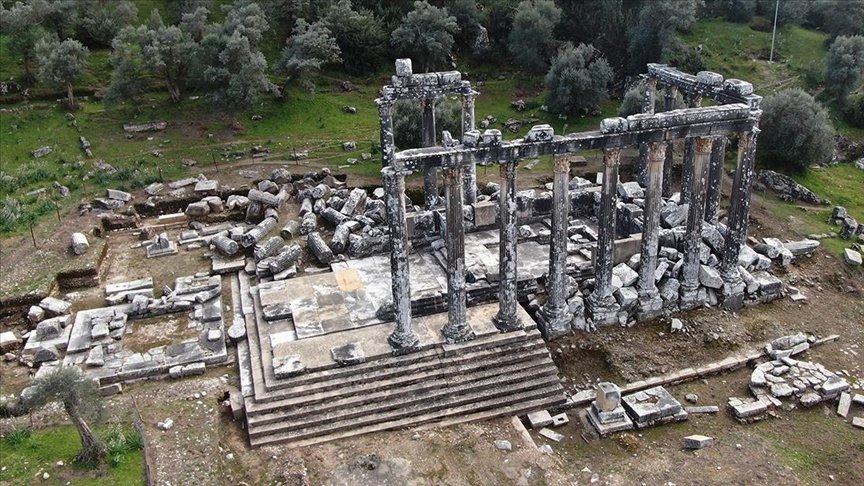 Zeus Tapınağı yapılan çalışmalarla eski ihtişamına kavuşturulacak