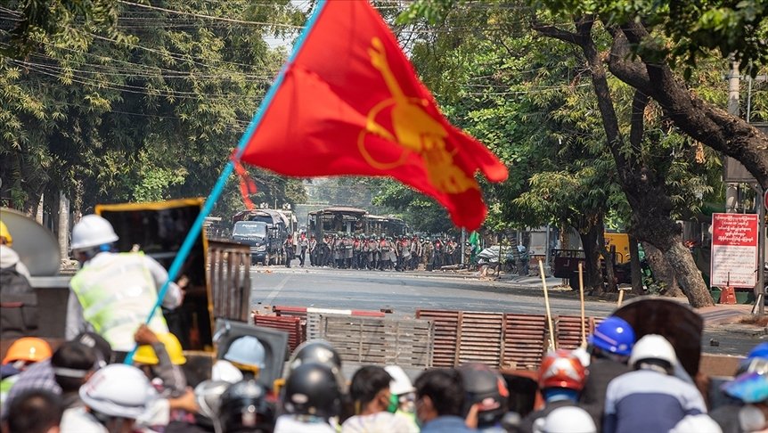 Myanmar’da ordu sözcüsü Tun: Protestolardaki can kayıplarından dolayı üzgünüz