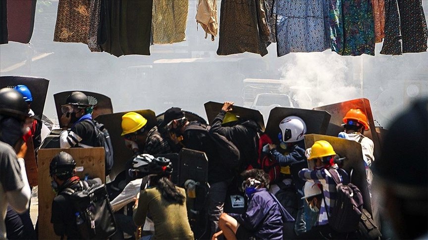 Myanmar’da güvenlik güçlerinin ateş açtığı 3 protestocu öldü