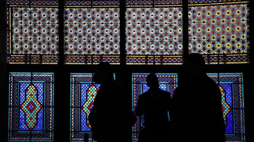 Azerbaycan’ın Dünya Kültür Mirası Listesi’ndeki Şeki Han Sarayı turist akınına uğruyor