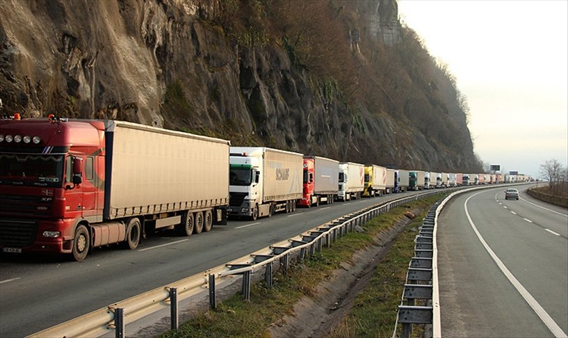 Kazakistan Türkiye’ye ilk etapta 3 bin adet ilave transit geçiş belgesi verecek