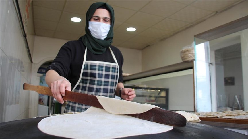 Konya’da KOSGEB desteğiyle börek evi açarak kendi işinin patronu olan kadın girişimci siparişlere yetişemiyor