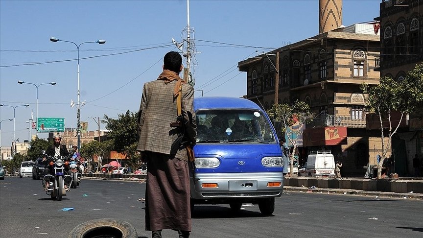 Yemen’deki Husilerin sözde hükümetinden bir bakanın BAE’ye sığındığı öne sürüldü