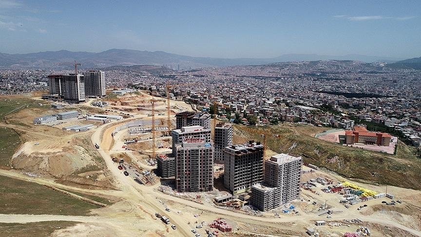 Riskli yapılardaki 726 bin 649 bağımsız bölümden 620 bin 256’sı dönüştürüldü