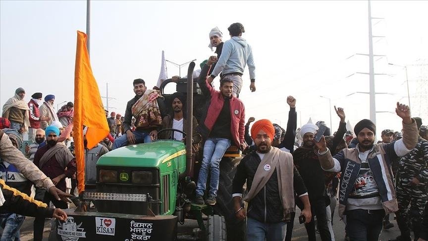 Hindistan’da çiftçiler Yeni Delhi’deki büyük bir otoyolu trafiğe kapatmayı planlıyor