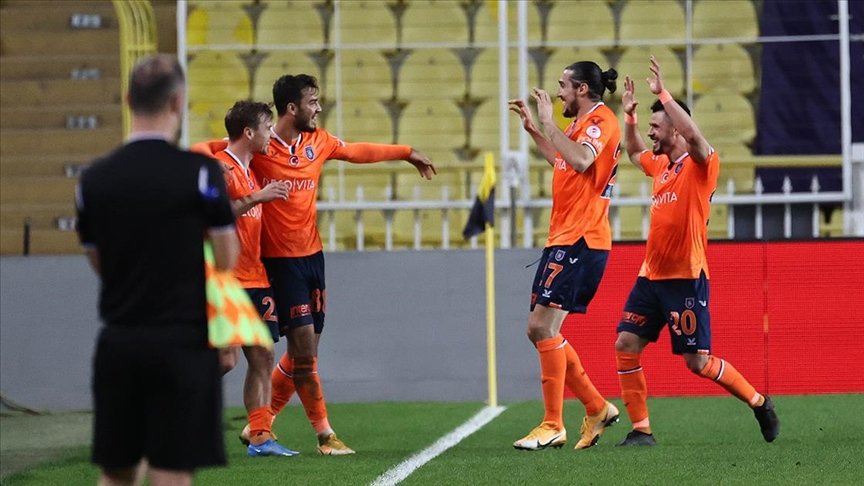 Medipol Başakşehir Süper Lig’de yarın Denizlispor’a konuk olacak