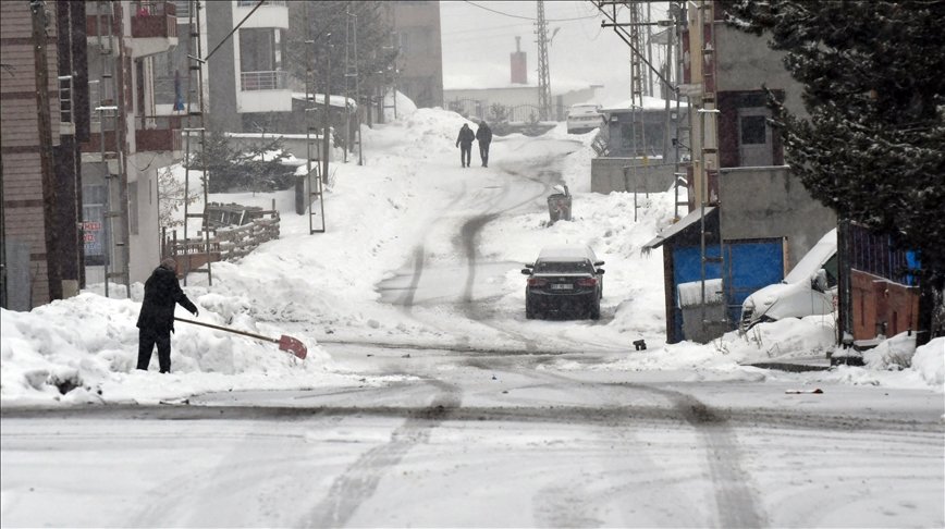 Kars’ta kar yağışı nedeniyle eğitime 1 gün ara verildi