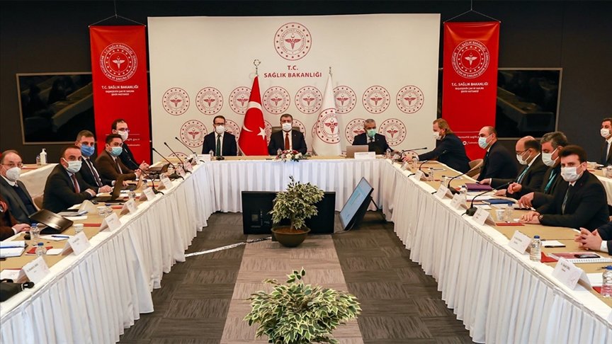 Sağlık Bakanı Koca, İstanbul’daki sağlık yöneticileri ve başhekimlerle görüştü
