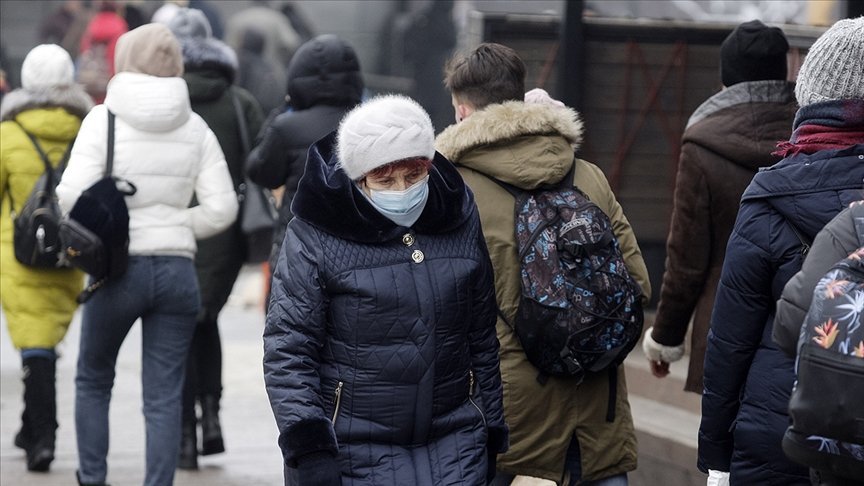 Ukrayna’da Kovid-19 salgınının üçüncü dalgası başladı