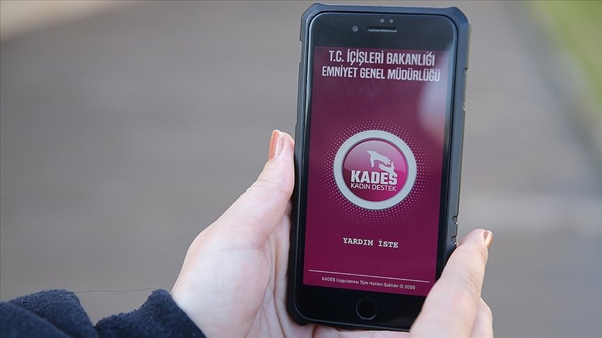 Kadınların yüzde 90’ı KADES uygulamasının kendilerine güven verdiğini düşünüyor