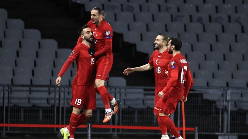 Bizim çocuklar maçın başında öne geçti