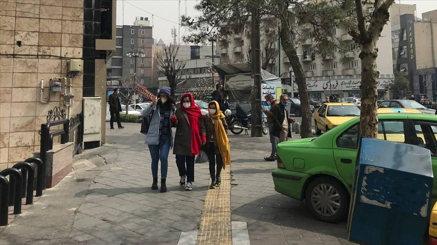 İran’da son 24 saatte Kovid-19’dan 100 kişi hayatını kaybetti