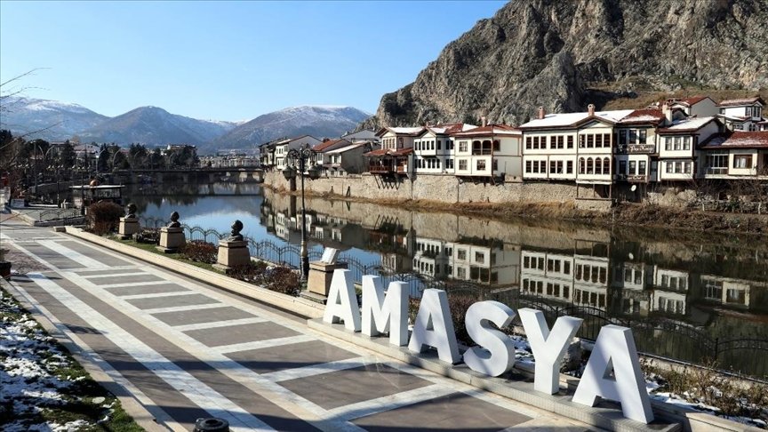 ‘Çok yüksek riskli’ Amasya’da Kovid-19 vakalarının azaltılması için seferberlik başlatıldı