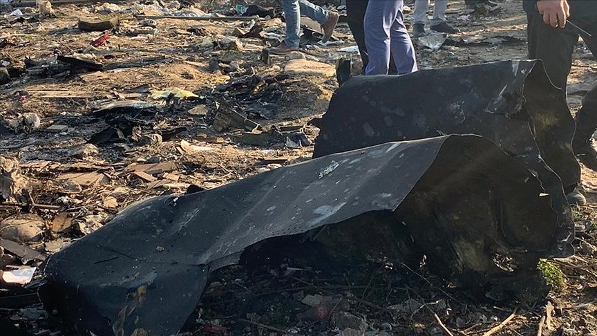 Güney Sudan’da yolcu uçağı düştü