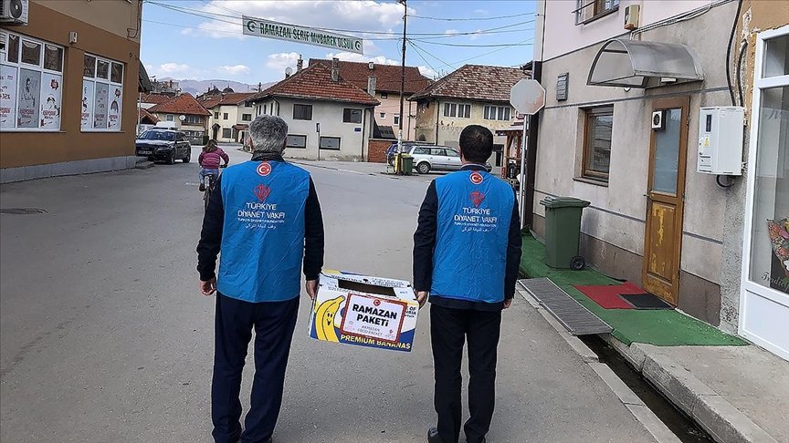 Türkiye Diyanet Vakfı, Nijer ve  Bosna Hersek’te ihtiyaç sahiplerine gıda yardımı yaptı