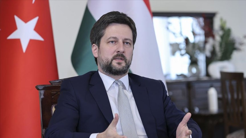 Macaristan’ın Ankara Büyükelçisi Matis, Türkiye’de sosyal medyada en fazla takip edilen diplomat oldu