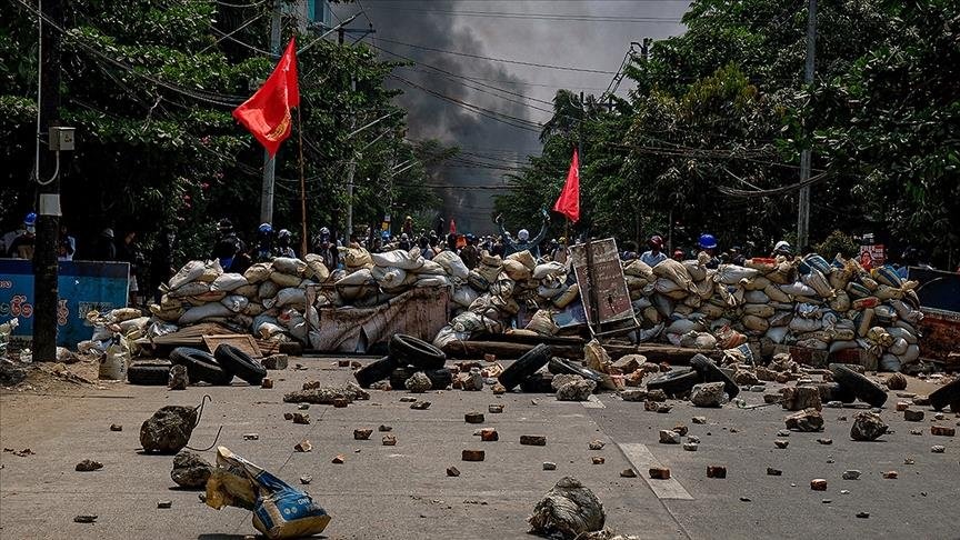 Myanmar ordusu darbe karşıtı protestolarda yaşanan çocuk ölümlerinin sorumluluğunu reddetti