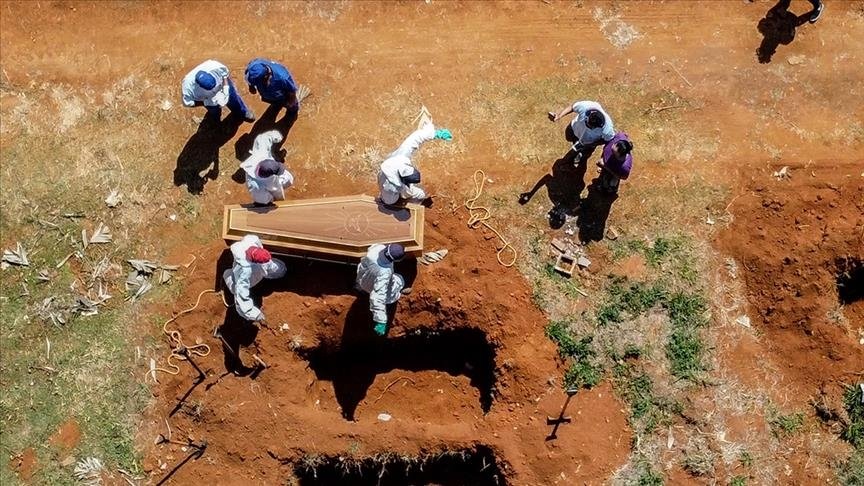 Brezilya’da Kovid-19’dan son 24 saatte 3 bin 305 kişi hayatını kaybetti