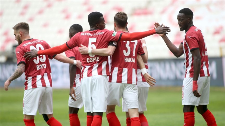 Sivasspor’un yenilmezlik serisi 13 maça çıktı