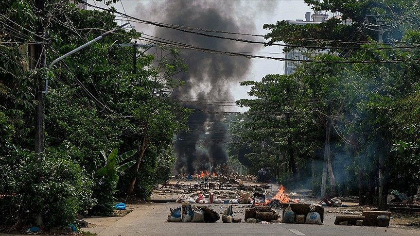 Myanmar’ın Chin eyaletinde darbe karşıtı etnik silahlı grup, ordu ile çatıştı: 10 ölü