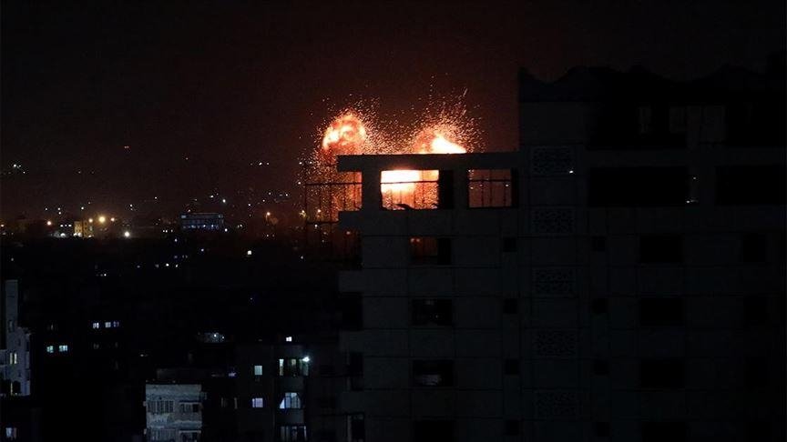 İsrail ordusundan Gazze’de bazı hedeflere hava saldırısı