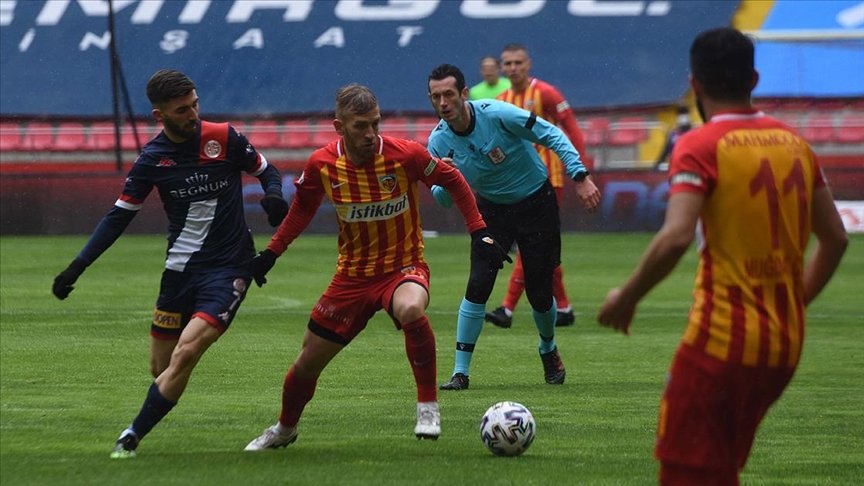 Antalyaspor deplasmanda Kayserispor’u yendi