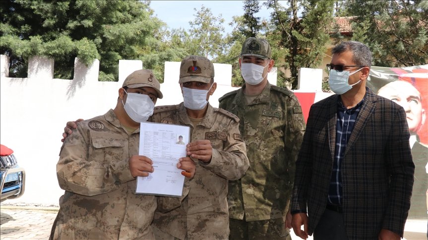 Hatay’da down sendromlu gencin askerlik hayali bir günlüğüne gerçekleştirildi